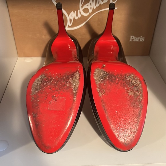 Christian Louboutin 120mm Patent Leather Pump Heel - Picture 3 of 4